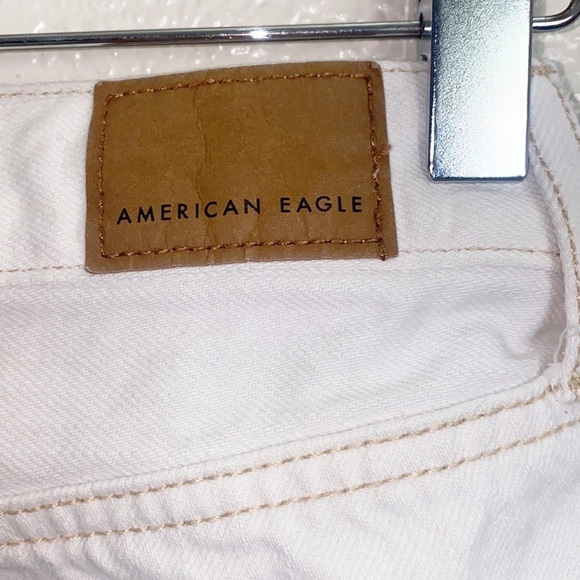 American Eagle White Distressed Cotton 90's Boyfriend Shorts - Picture 8 of 12